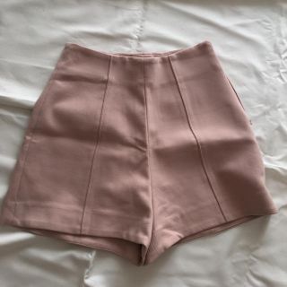 ザラ(ZARA)のハイウエストショートパンツ(ショートパンツ)