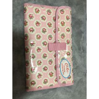 キャスキッドソン(Cath Kidston)の《新品》おむつ替えシート(おむつ替えマット)