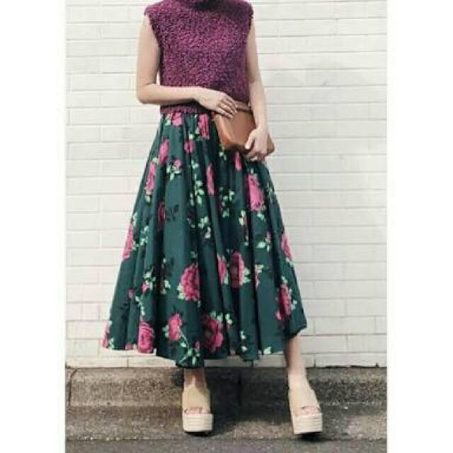 ロングスカートLUCY CIRCULAR SKIRT グリーン