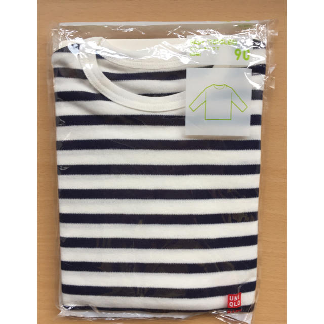 UNIQLO(ユニクロ)のボーダー ロンＴ 90cm キッズ/ベビー/マタニティのキッズ服男の子用(90cm~)(Tシャツ/カットソー)の商品写真