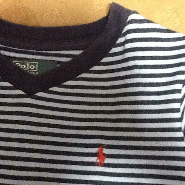 POLO RALPH LAUREN(ポロラルフローレン)のmocha様専用 ポロラルフローレン  Tシャツ ボーダー Vネック サイズ6 キッズ/ベビー/マタニティのキッズ服男の子用(90cm~)(Tシャツ/カットソー)の商品写真