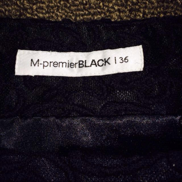 M-premier(エムプルミエ)のMpremierBLACK スカート レディースのスカート(ひざ丈スカート)の商品写真
