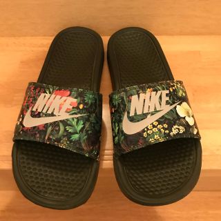 ナイキ(NIKE)のNIKE ベナッシ 完売品(サンダル)