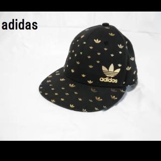 アディダス(adidas)のアディダス☆キャップ　黒×金　XL(キャップ)