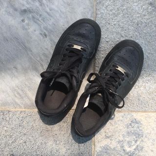 ナイキ(NIKE)の最終値下げ！NIKE AIR Force one 黒(スニーカー)