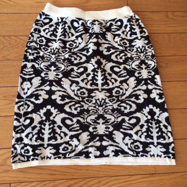 MURUA(ムルーア)の総柄ニットタイトスカート レディースのスカート(ミニスカート)の商品写真