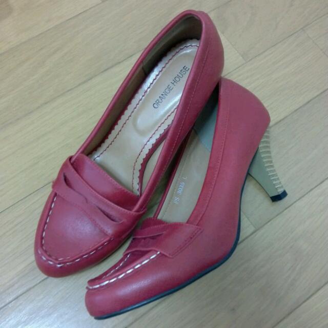 【美品】赤色ローファー風パンプス レディースの靴/シューズ(ハイヒール/パンプス)の商品写真