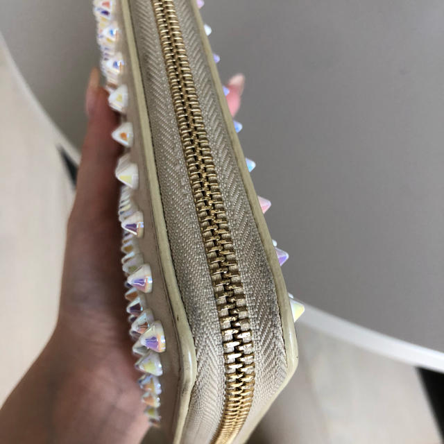 Christian Louboutin オーロラパールスタッズ 小物 長財布