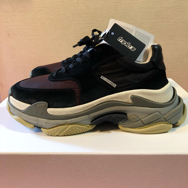 Balenciaga(バレンシアガ)の★バレンシアガ トリプルS 41 メンズの靴/シューズ(スニーカー)の商品写真