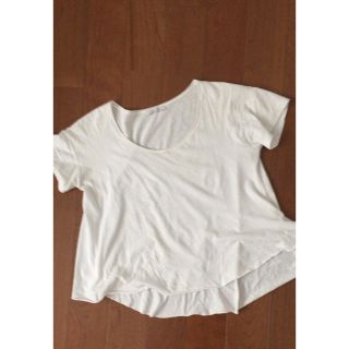 ザラ(ZARA)のZARA ティーシャツ(Tシャツ(半袖/袖なし))