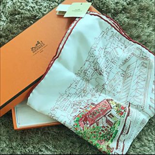 エルメス(Hermes)のエルメス プチスカーフ ハンカチ タグ付き箱付き 新品未使用(バンダナ/スカーフ)