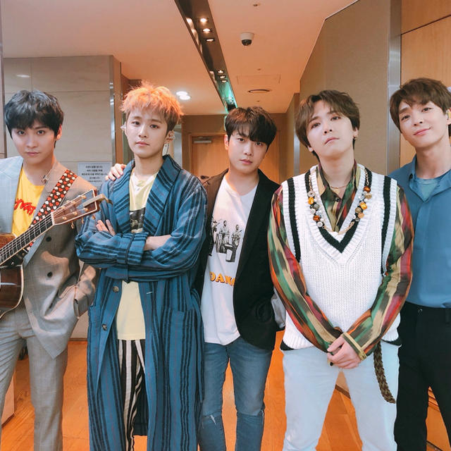 FTISLAND(エフティーアイランド)のFTISLAND WHATIF  エンタメ/ホビーのCD(K-POP/アジア)の商品写真