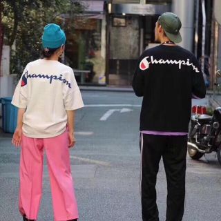 チャンピオン(Champion)のChampion ゆったりTシャツ ブラックM(Tシャツ/カットソー(半袖/袖なし))