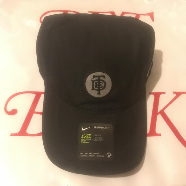 NIKE(ナイキ)のNIKE TDE CAP kendrick lamar メンズの帽子(キャップ)の商品写真