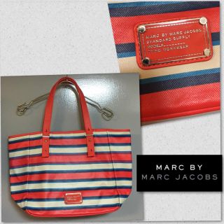 マークバイマークジェイコブス(MARC BY MARC JACOBS)の❤︎マークバイマークジェイコブス  ボーダートートバッグ❤︎(トートバッグ)