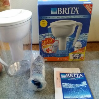 ブリタックス(Britax)のブリタポット型浄水器1.9L(浄水機)