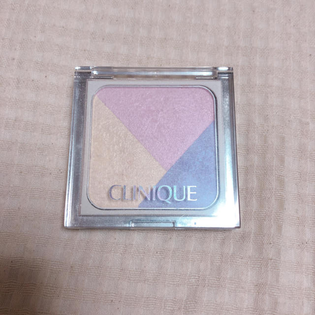 CLINIQUE(クリニーク)のCLINIQUE ハイライト コスメ/美容のベースメイク/化粧品(フェイスカラー)の商品写真