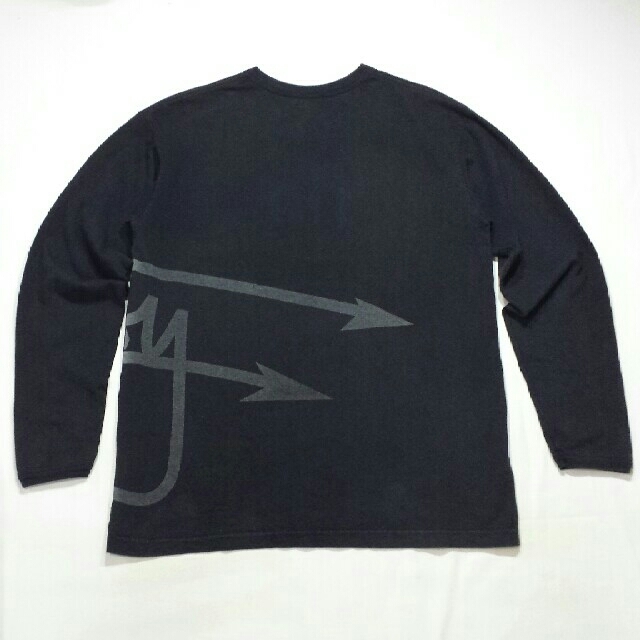 STUSSY - stussy ステューシー デカロゴ 矢印モチーフ ロンTの STUSSY - stussy ステューシー デカロゴ 矢印モチーフ ロンTの