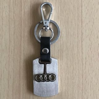 アウディ(AUDI)の新品 Audi キーホルダー(キーホルダー)