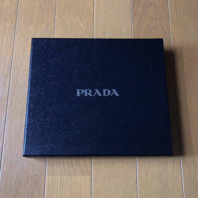 PRADA(プラダ)のPRADA お財布ショルダー(グリーン) レディースのファッション小物(財布)の商品写真
