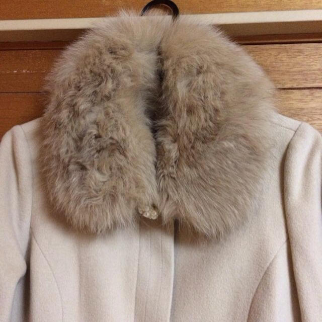 美品♥︎パールボタン付ファーコート - ninexmulti.com.br