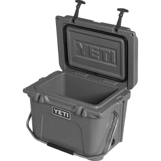 新品 YETI ROADIE 20 チャコール イエティ クーラーボックスの通販 by