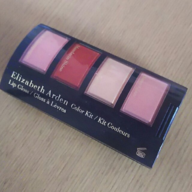 Elizabeth Arden(エリザベスアーデン)のElizabeth Arden Color Kit/Kit Couleurs コスメ/美容のキット/セット(コフレ/メイクアップセット)の商品写真