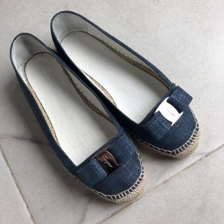 フェラガモ エスパドリーユの通販 15点 | Ferragamoを買うならラクマ