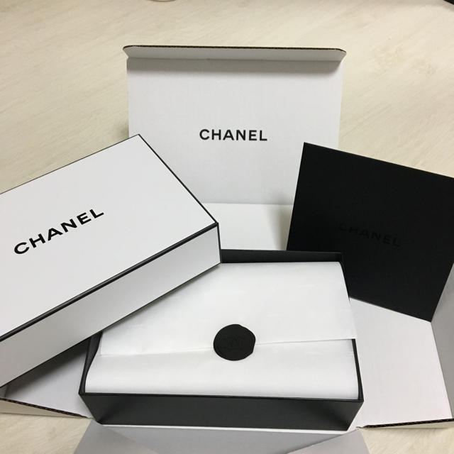 CHANEL(シャネル)のくみみく様★シャネル 空箱 サンプル レディースのバッグ(ショップ袋)の商品写真