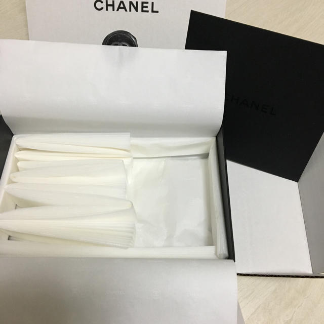 CHANEL(シャネル)のくみみく様★シャネル 空箱 サンプル レディースのバッグ(ショップ袋)の商品写真