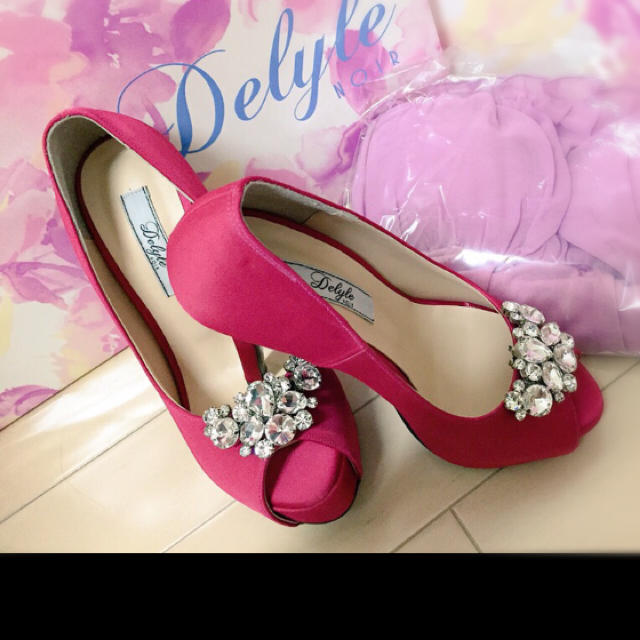 Delyle NOIR(デイライルノアール)のDelyle NOIR パンプス レディースの靴/シューズ(ハイヒール/パンプス)の商品写真