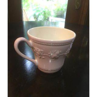 ウェッジウッド(WEDGWOOD)のウェッジウッドマグカップ ピンク(食器)
