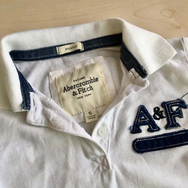 Abercrombie&Fitch(アバクロンビーアンドフィッチ)のアバクロ ポロシャツ レディースのトップス(ポロシャツ)の商品写真