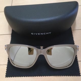 ジバンシィ(GIVENCHY)のGIVENCHY サングラス ケース付 美品(サングラス/メガネ)