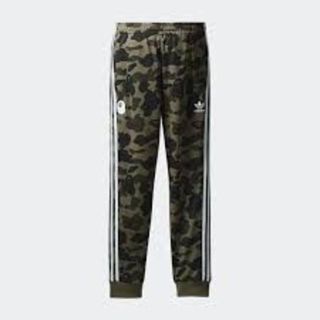 アベイシングエイプ(A BATHING APE)の即発送！ 希少サイズ 緑 XL★BAPE × adidas トラックパンツ(その他)