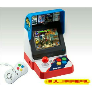 エスエヌケイ(SNK)のNEOGEO mini & NEOGEO mini PAD ホワイト
(家庭用ゲーム機本体)