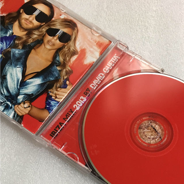 EDM CD  DAVID GUETTA FUCK NE I'M FAMOUS! エンタメ/ホビーのCD(クラブ/ダンス)の商品写真