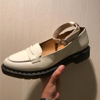 ドクターマーチン(Dr.Martens)のドクターマーチン レオニー ホワイト(ローファー/革靴)