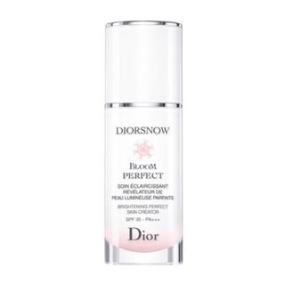 ディオール(Dior)の【Dior】DIORSNOW スノーブルームパーフェクト(化粧下地)