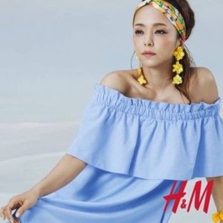 エイチアンドエム(H&M)の安室奈美恵さんコラボ H&Mオフショルワンピース(ひざ丈ワンピース)