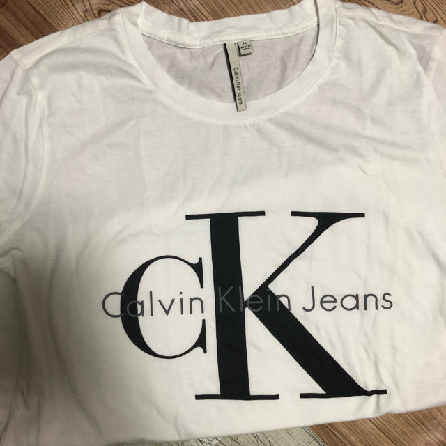 Calvin Klein(カルバンクライン)のカルバンクライン シンプル ロゴTシャツ レディースのトップス(Tシャツ(半袖/袖なし))の商品写真