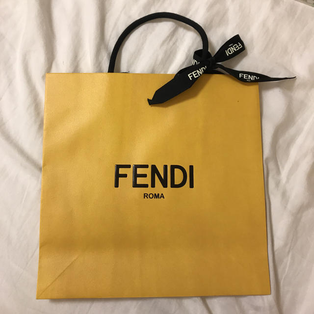 FENDI(フェンディ)のFENDI 紙袋 レディースのバッグ(ショップ袋)の商品写真