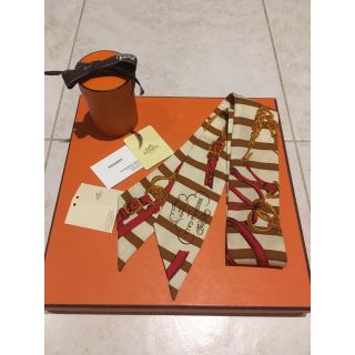 エルメス(Hermes)の美品 ストライプガラ エルメス スカーフ 箱付き ツイリー  (バンダナ/スカーフ)