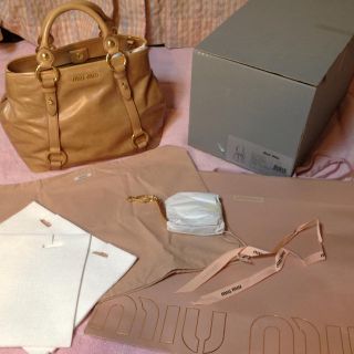 ミュウミュウ(MIU MIU)のmiumiu♡バック(ハンドバッグ)