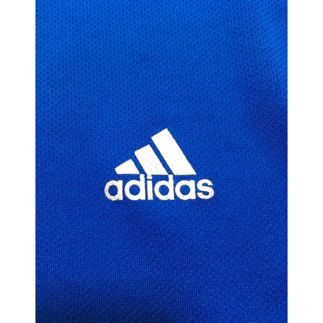 adidas(アディダス)のadidasアディダスTシャツカットソースポーツウェアMサイズブルー メンズのトップス(Tシャツ/カットソー(半袖/袖なし))の商品写真