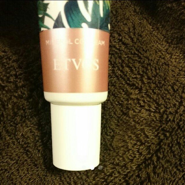 ETVOS(エトヴォス)の(マチオ3103様専用)Etvos 限定品‼ミネラルCCクリーム コスメ/美容のベースメイク/化粧品(化粧下地)の商品写真
