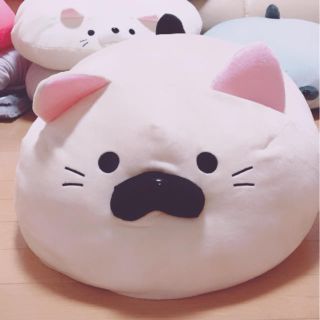 ドウシシャ(ドウシシャ)のごろねこサミット❥BIG！(ぬいぐるみ)