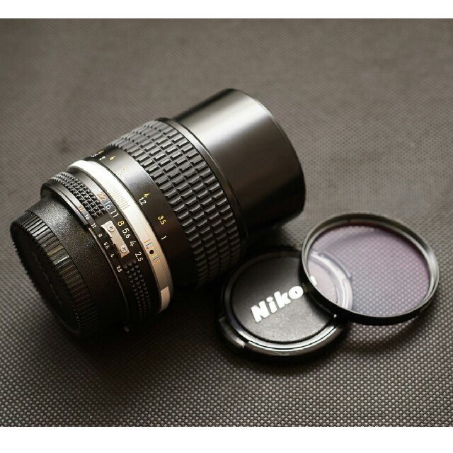 カメラNikon Ai105mm f2.5s 美品・箱つき