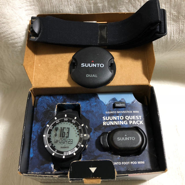 SUUNTO(スント)のSuunto スント クエスト ランニングパック ブラック 心拍計測機能付 新品 スポーツ/アウトドアのランニング(その他)の商品写真