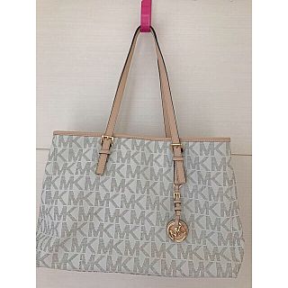 マイケルコース(Michael Kors)のハリウッドセレブ御用達ブランド 美品 マイケルコース  トートバッグ モノグラム(トートバッグ)